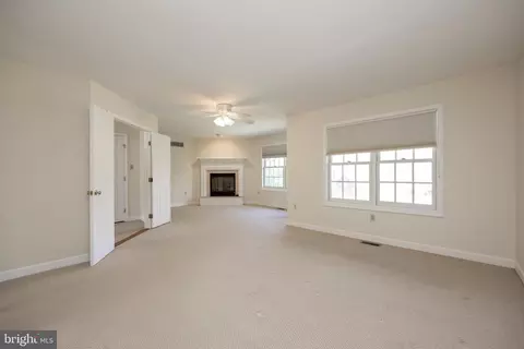 Living - 224 Cambridge Chase, Exton, PA 19341 photo 5 of 5