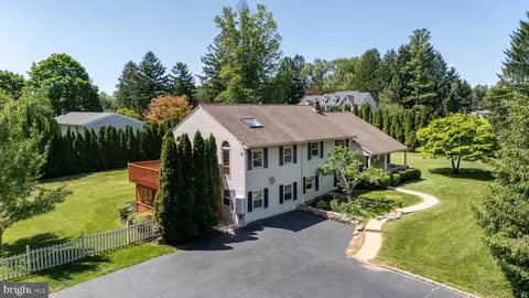 1434 Sugartown Rd, Berwyn, PA 19312