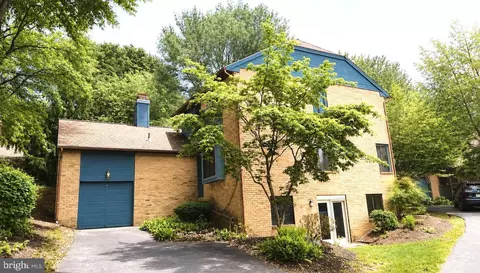 13 Painters Ln, Chesterbrook, PA 19087