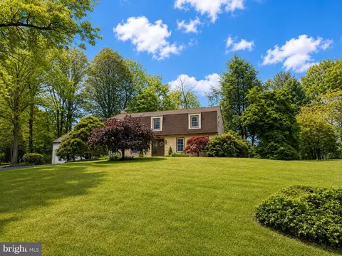721 Westcroft Pl, West Chester, PA 19382