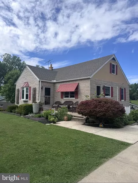273 Pearl St, Pottstown, PA 19465