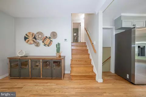 Entry Way - 675 Wallace Dr, Wayne, PA 19087 photo 2 of 7