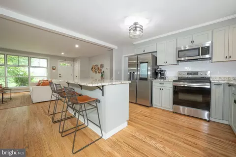Kitchen - 675 Wallace Dr, Wayne, PA 19087 photo 2 of 6