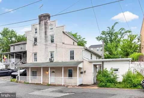 31 Emmett St, Phoenixville, PA 19460