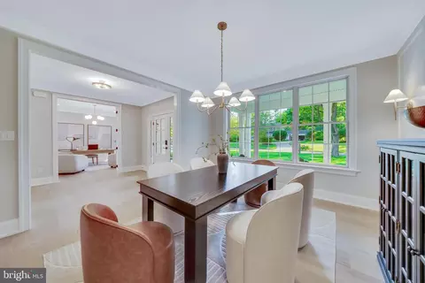 Dining - 1343 Thomas Rd, Wayne, PA 19087 photo 3 of 11