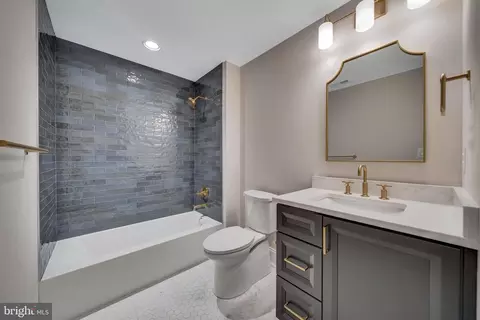 Bath - 1343 Thomas Rd, Wayne, PA 19087 photo 7 of 7