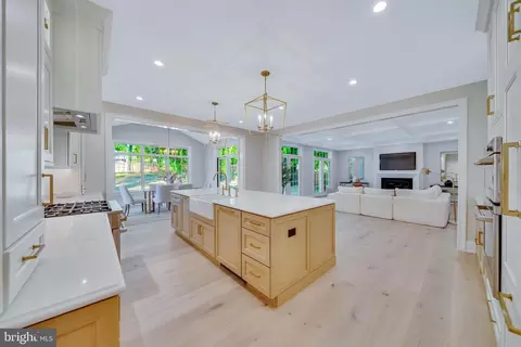 Kitchen - 1343 Thomas Rd, Wayne, PA 19087 photo 3 of 9