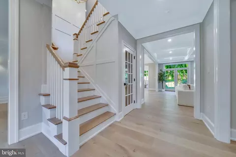 Entry Way - 1343 Thomas Rd, Wayne, PA 19087 photo 3 of 21
