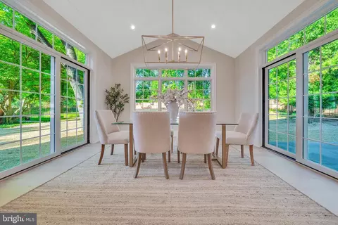 Dining - 1343 Thomas Rd, Wayne, PA 19087 photo 5 of 11