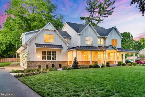 Exterior - 1343 Thomas Rd, Wayne, PA 19087 photo 7 of 22