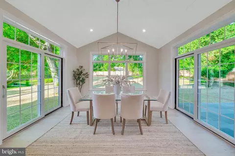Dining - 1343 Thomas Rd, Wayne, PA 19087 photo 6 of 11