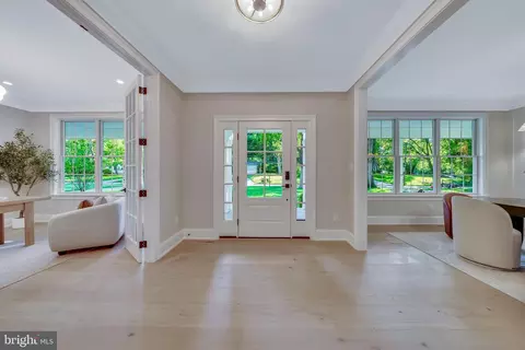 Entry Way - 1343 Thomas Rd, Wayne, PA 19087 photo 4 of 21
