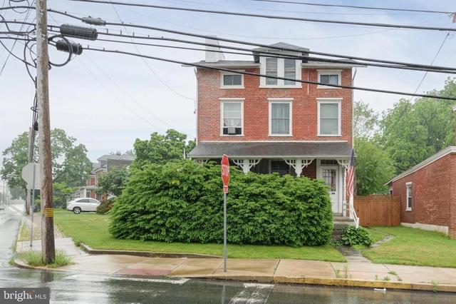 436 Market St, Oxford, PA 19363