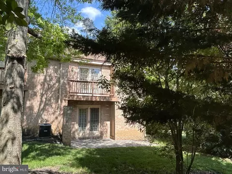 Exterior - 46 Rampart Dr, Chesterbrook, PA 19087 photo 2 of 5