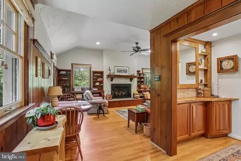 124 Ladderback Ln, Devon, PA 19333 photo 17