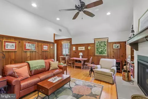 124 Ladderback Ln, Devon, PA 19333 photo 21