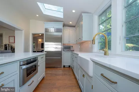 Kitchen - 281 Upper Gulph Rd, Strafford, PA 19087 photo 2 of 2