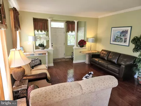 328 Dartmouth Rd, Chester Springs, PA 19425