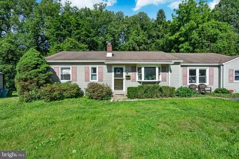 125 Gable Rd, Paoli, PA 19301