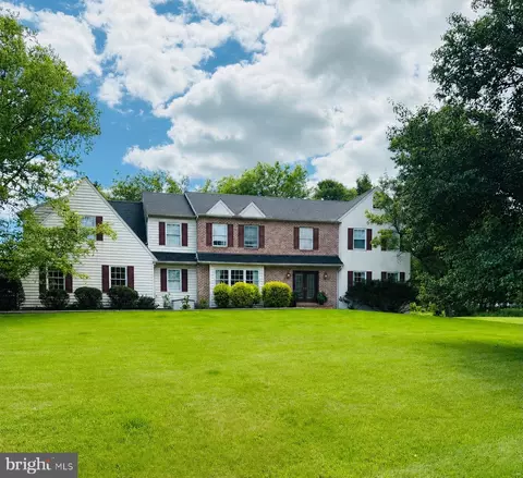 114 Aspen Dr, Downingtown, PA 19335
