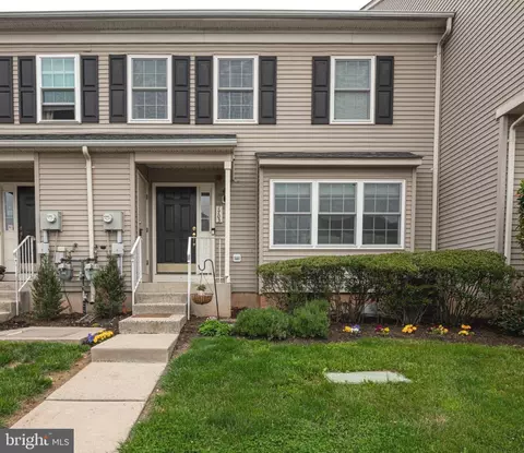 1703 Briarwood Ct #1703, Phoenixville, PA 19460