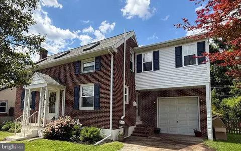 703 W 4th Ave, Parkesburg, PA 19365