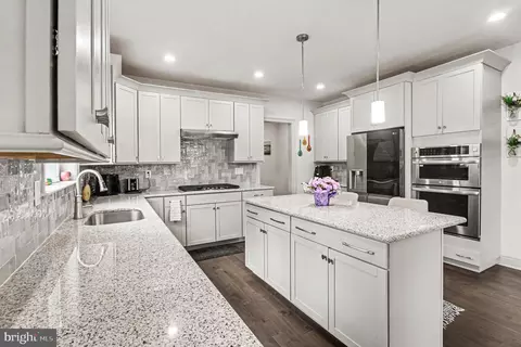 105 Trevor Dr, West Chester, PA 19380