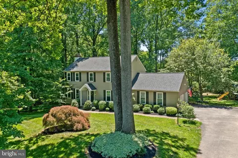 702 Great Oak Ln, Kennett Square, PA 19348