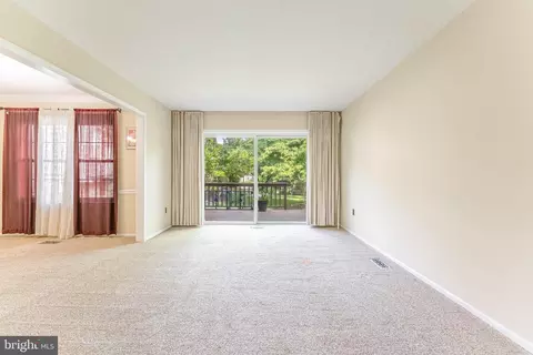 Living - 11 Chateau Cir, Chesterbrook, PA 19087 photo 6 of 8