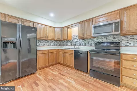Kitchen - 11 Chateau Cir, Chesterbrook, PA 19087 photo 1 of 3