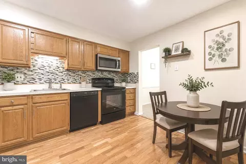 Kitchen - 11 Chateau Cir, Chesterbrook, PA 19087 photo 3 of 3