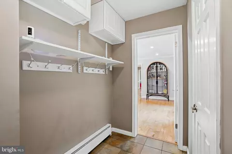 Entry Way - 1476 Salomon Ln, Chesterbrook, PA 19087 photo 3 of 5