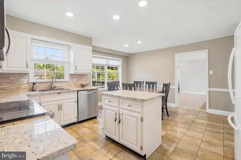 Kitchen - 1476 Salomon Ln, Chesterbrook, PA 19087 photo 1 of 4