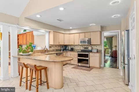 Kitchen - 406 Brighton Cir, Devon, PA 19333 photo 2 of 2