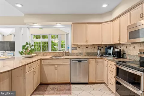 Kitchen - 406 Brighton Cir, Devon, PA 19333 photo 1 of 2