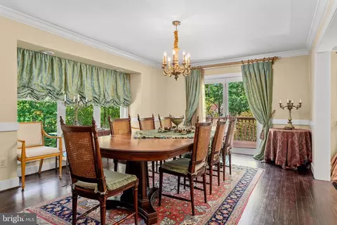 Dining - 406 Brighton Cir, Devon, PA 19333 photo 2 of 3