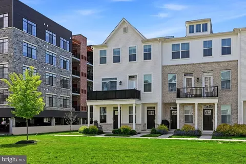 933 Anvil Ct, Phoenixville, PA 19460