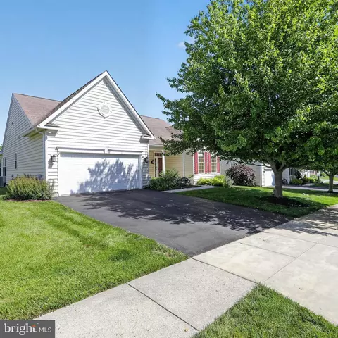 307 Sawgrass Ct, Honey Brook, PA 19344
