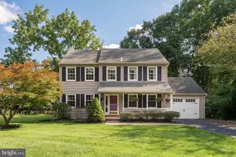 602 Lorient Dr, West Chester, PA 19382