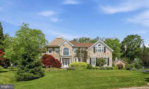 302 Jefferson Dr, Malvern, PA 19355