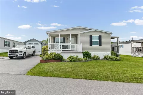 108 Dusk Dr, Nottingham, PA 19362
