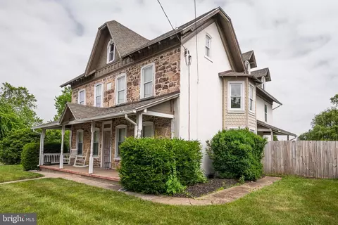 1222 Bethel Church Rd, Spring City, PA 19475