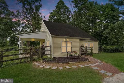 374 S Jennersville Rd, West Grove, PA 19390