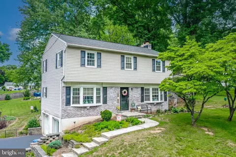 1183 Laurelwood Rd, Pottstown, PA 19465