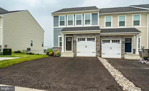 208 Chase Dr, Downingtown, PA 19335