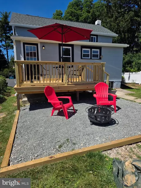 1007 Livingston Ave, Phoenixville, PA 19460