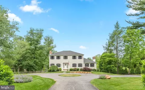 2031 White Horse Rd, Berwyn, PA 19312