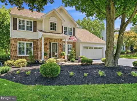 412 Deep Willow Dr, Exton, PA 19341