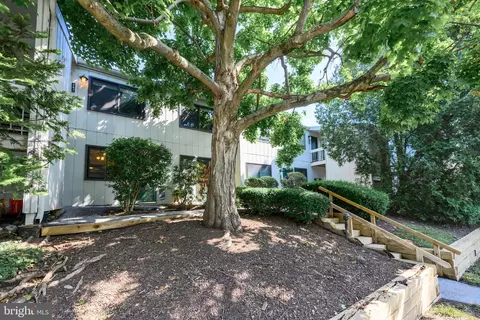 246 Summit House #246, West Chester, PA 19382