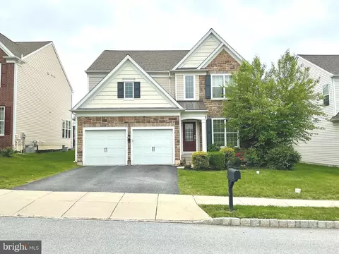 608 Empire Dr, Downingtown, PA 19335